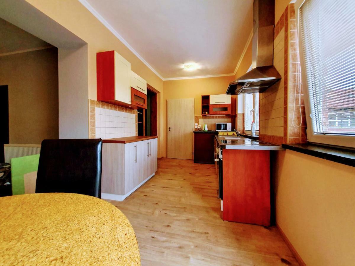 Cechovka Apartment Breclav Ngoại thất bức ảnh
